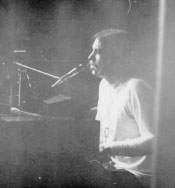 700314a.jpg (5981 bytes)