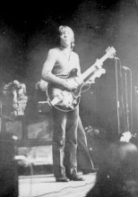 700314c.jpg (8504 bytes)